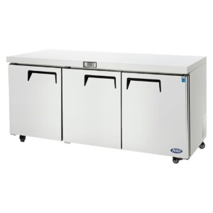 Atosa MGF8404GR Refrigerador Bajo Barra 3 Puertas Sólidas Acero Inoxidable 21.1 Pies Cúbicos 185 Cm